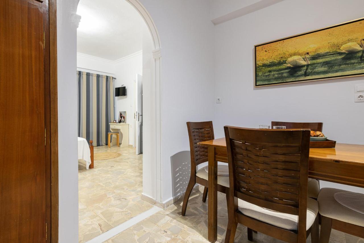 Denise Studios And Apartments Аргаси Екстериор снимка