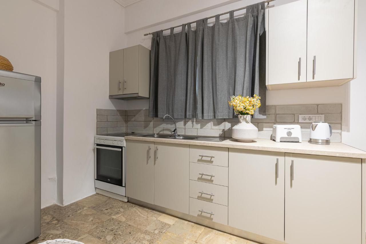 Denise Studios And Apartments Аргаси Екстериор снимка