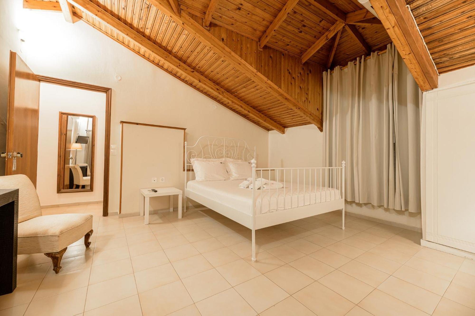 Denise Studios And Apartments Аргаси Екстериор снимка