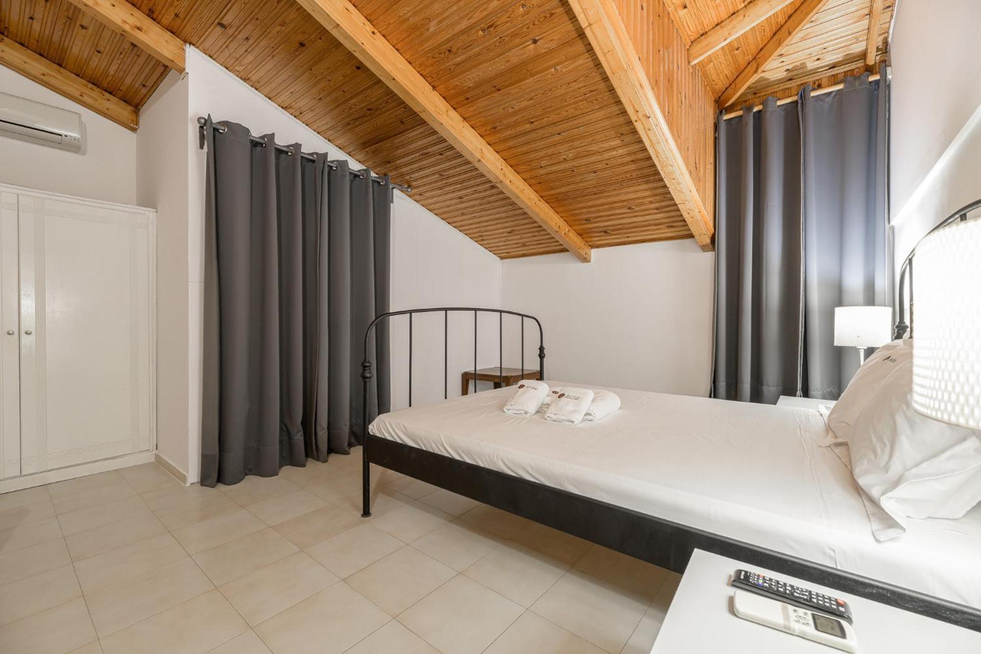 Denise Studios And Apartments Аргаси Екстериор снимка