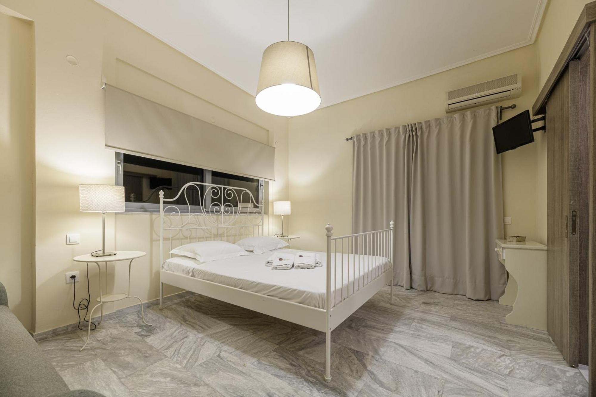 Denise Studios And Apartments Аргаси Екстериор снимка